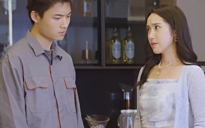 成為快遞員后，我有了七個(gè)老婆(全集)